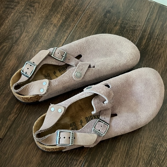LIKE NEW BIRKENSTOCK Tokio Suede Clogs! - Picture 8 of 14